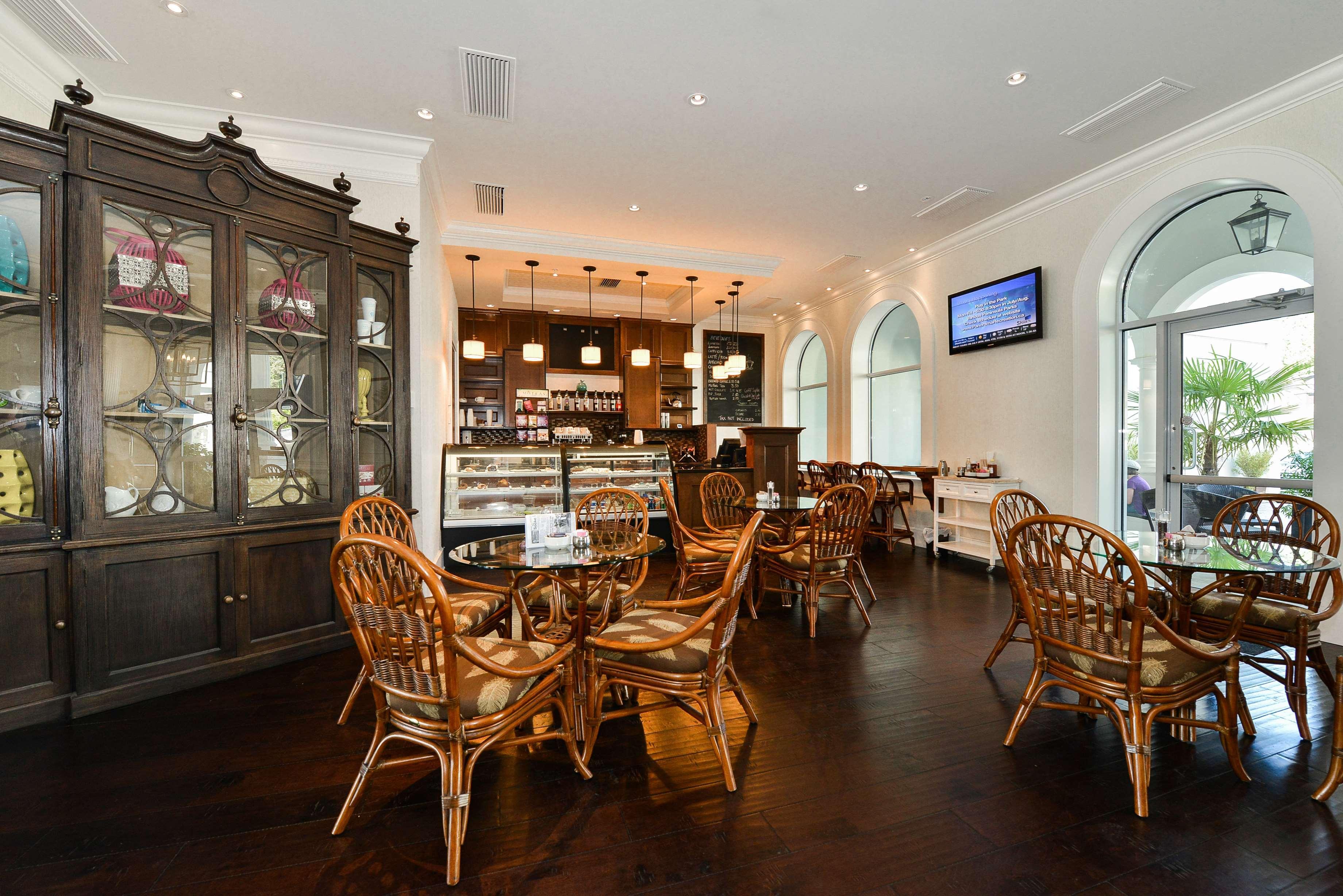 Prestige Oceanfront Resort, Worldhotels Luxury Sooke Exterior foto