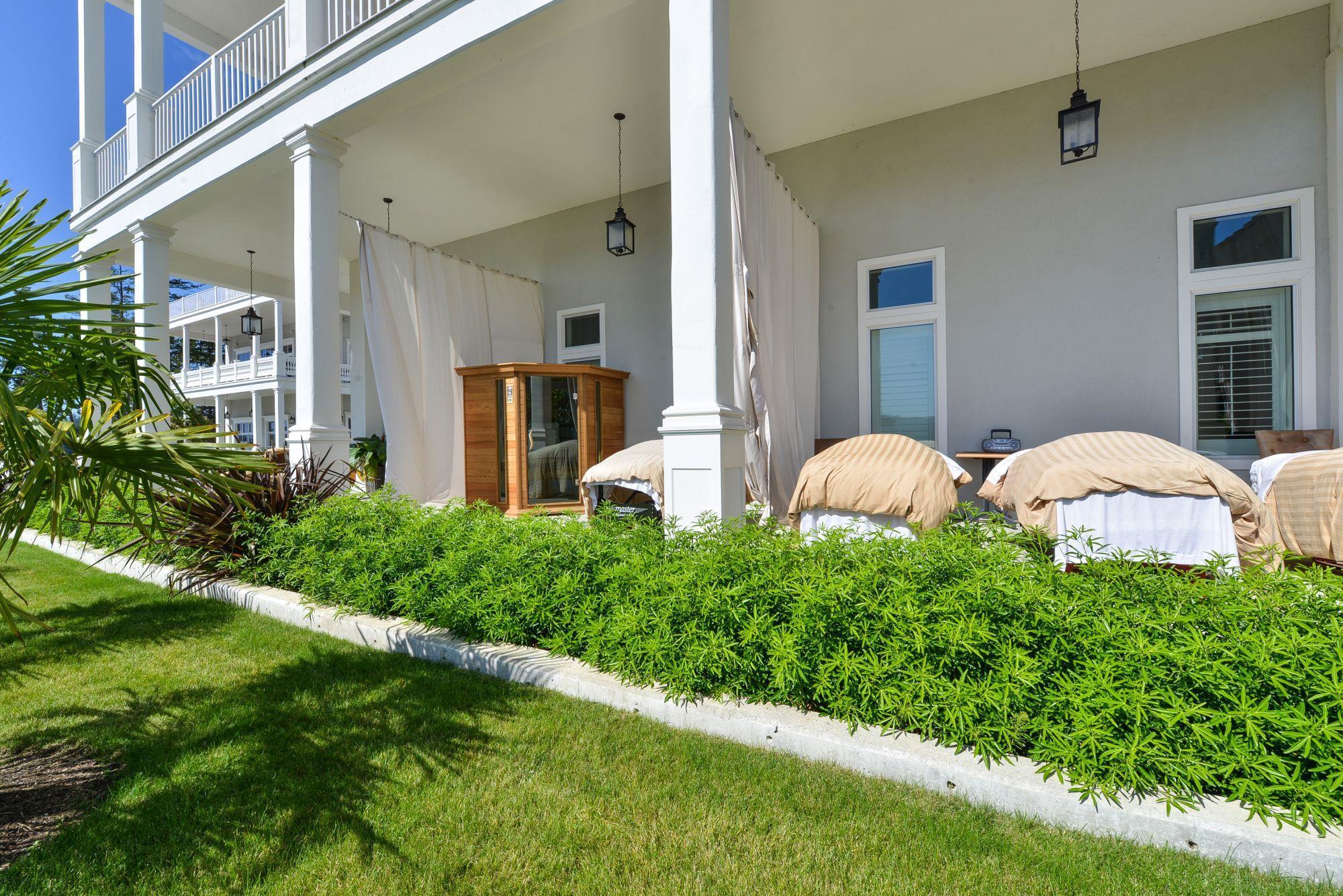 Prestige Oceanfront Resort, Worldhotels Luxury Sooke Exterior foto